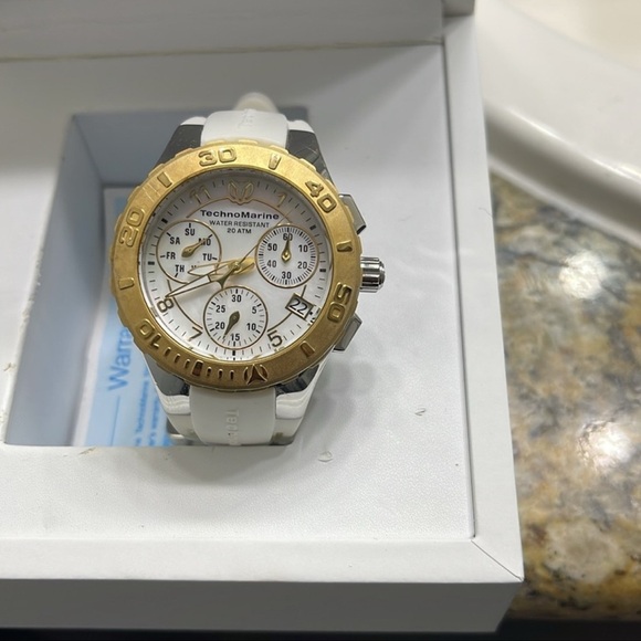 TECHNOMARINE Cruise Lady 40mm Stainless Steel Gold/white - Picture 3 of 13